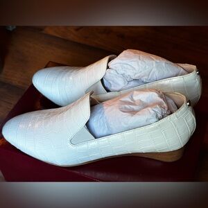 Taryn Rose Loafers size 9